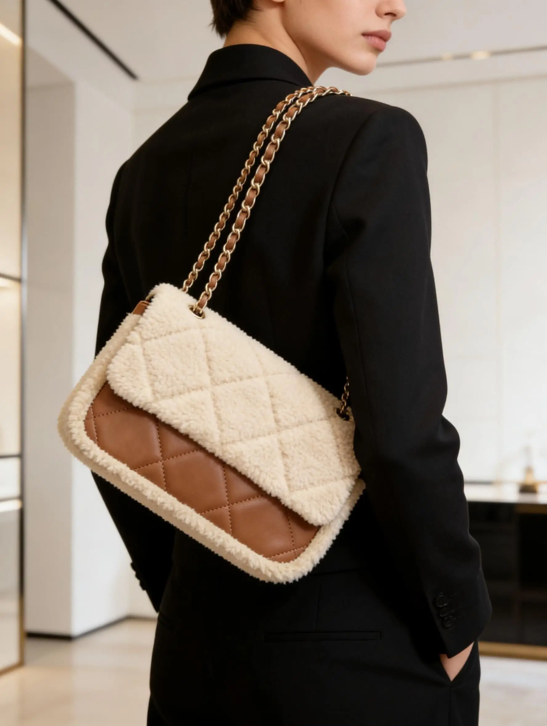 Women's Luxury Quilted Crossbody Bag, Underarm Bag, Women's Shoulder Bag
Women's Luxury Quilted Crossbody Bag, Underarm Bag, Women's Shoulder Bag