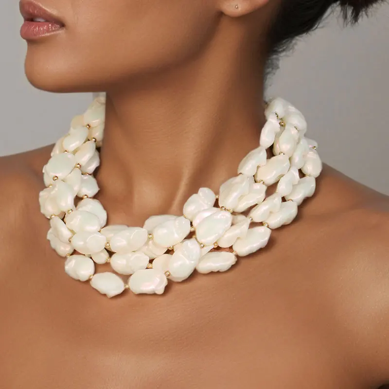 Fashion Multi-layered Irregular-shaped Faux Pearl Necklace,A Stylish And Elegant Women's Clavicle Chain,Christmas Decor Gifts
Fashion Multi-layered Irregular-shaped Faux Pearl Necklace,A Stylish And Elegant Women's Clavicle Chain,Christmas Decor Gifts