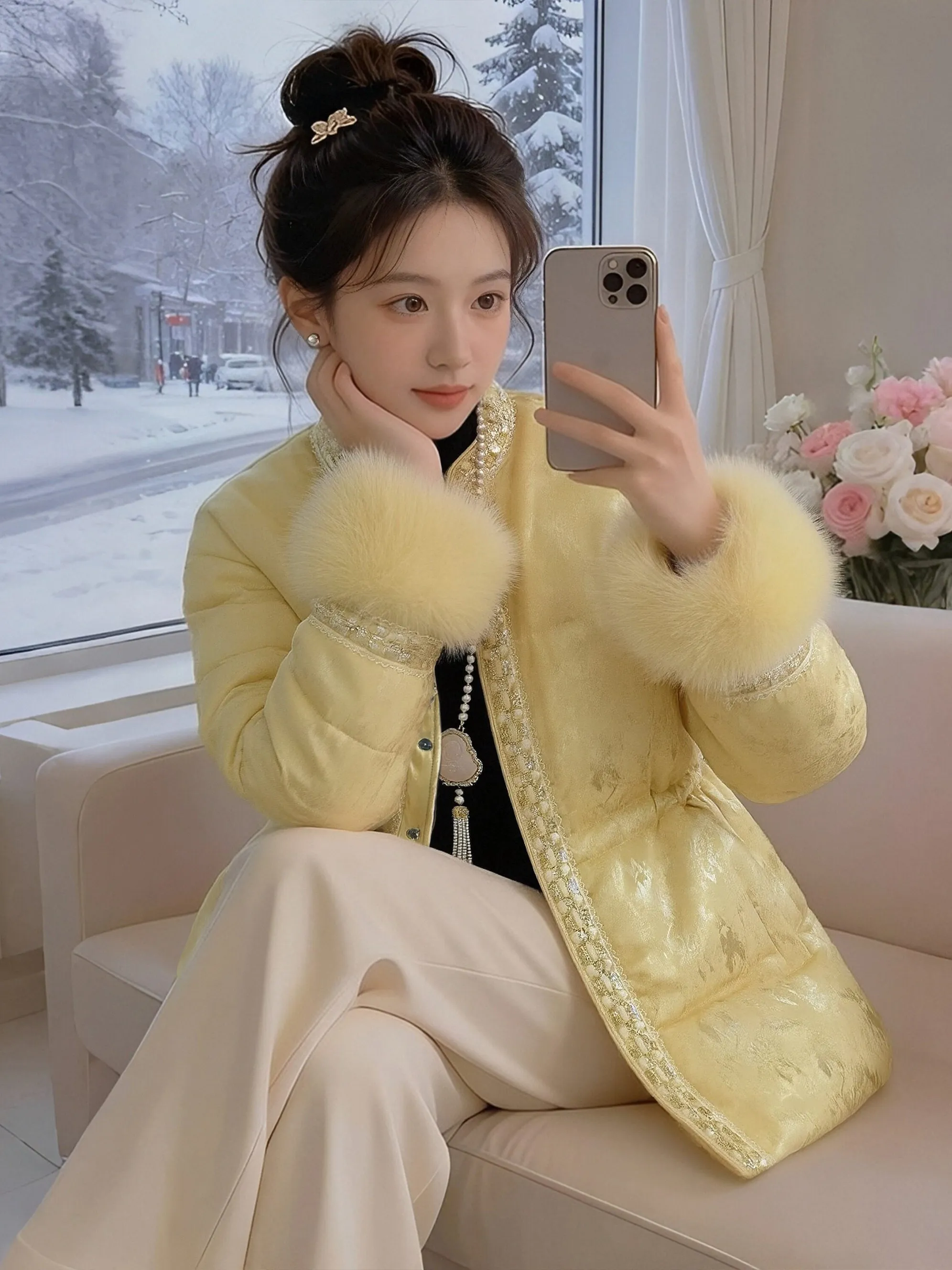 Стильная зимняя хлопковая куртка-пуховик средней длины для женщин, модное пальто в китайском стиле, омолаживающий эффект, трендовая верхняя одежда
Стильная зимняя хлопковая куртка-пуховик средней длины для женщин, модное пальто в китайском стиле, омолаживающий эффект, трендовая верхняя одежда