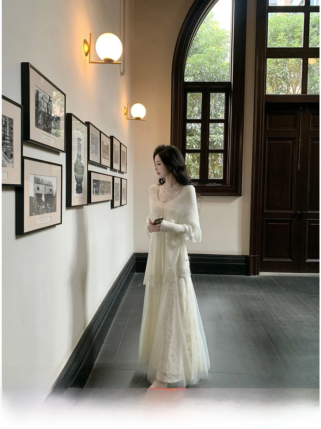 Syqiao Long Sleeve Knitted Lace Patchwork Cold Tone Dress French Style Waist Cinched A-Line Dress Polyester Spandex Blend
Syqiao Long Sleeve Knitted Lace Patchwork Cold Tone Dress French Style Waist Cinched A-Line Dress Polyester Spandex Blend