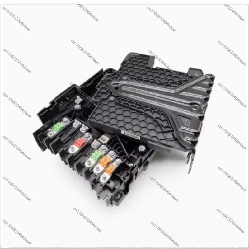 Модуль управления питанием (Battery Manager) BPGA для Peugeot New 408, 308S, 4008, C4 Picasso
Модуль управления питанием (Battery Manager) BPGA для Peugeot New 408, 308S, 4008, C4 Picasso