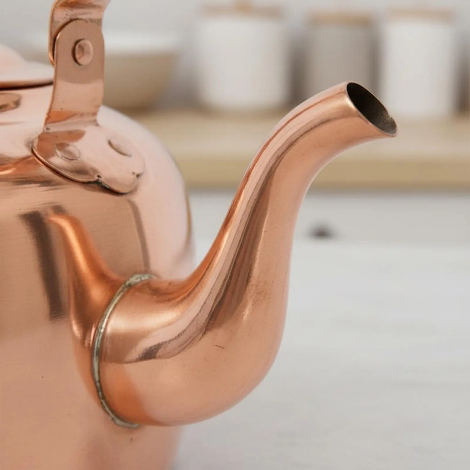 100% Copper Water Kettle Thickened Structure 100% Copper Tea Kettle Kitchenware Anti-Scald Handle Vintage Design
100% Copper Water Kettle Thickened Structure 100% Copper Tea Kettle Kitchenware Anti-Scald Handle Vintage Design