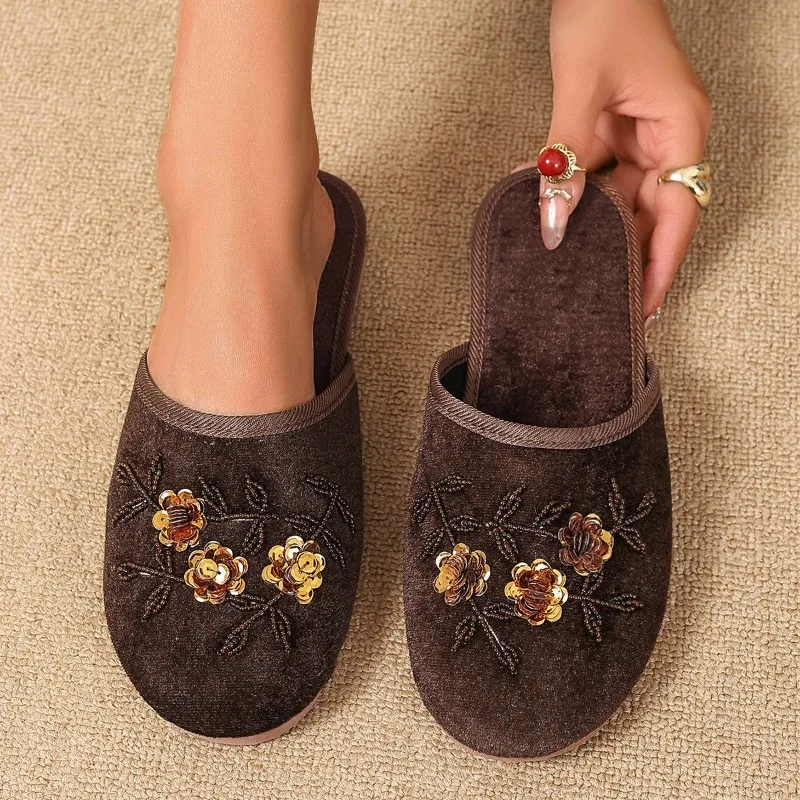 2025 Summer Women's Round Toe String Bead Floral Slippers Retro Flat Heel Indoor Slippers for Home Casual Covered Toe Sandals
2025 Summer Women's Round Toe String Bead Floral Slippers Retro Flat Heel Indoor Slippers for Home Casual Covered Toe Sandals