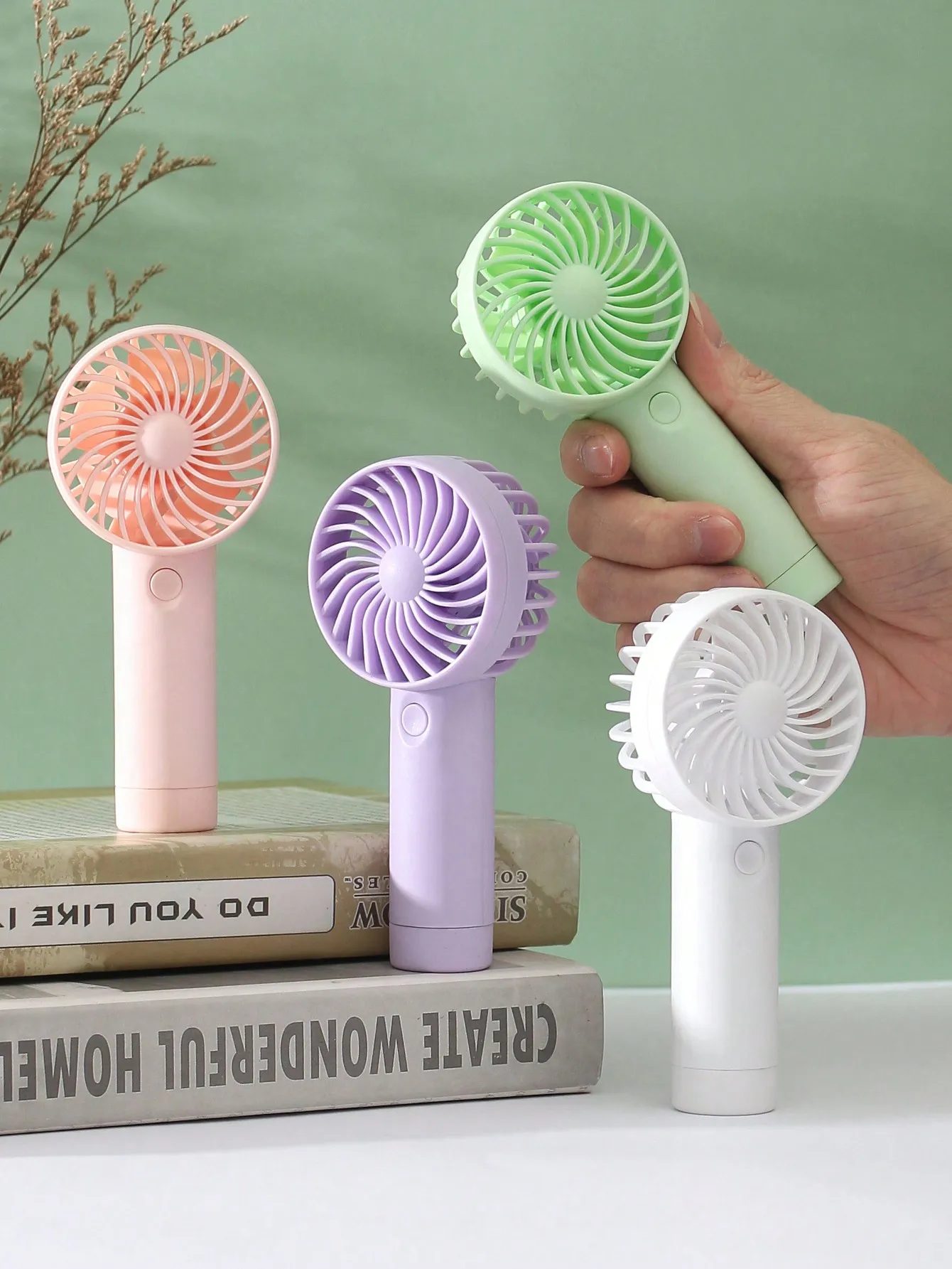 AOYI 1pc 500mAh Rechargeable Portable Handheld Mini Fan With 3 Speed Adjustments, Comes With USB Charging Cable And Lanyard
AOYI 1pc 500mAh Rechargeable Portable Handheld Mini Fan With 3 Speed Adjustments, Comes With USB Charging Cable And Lanyard