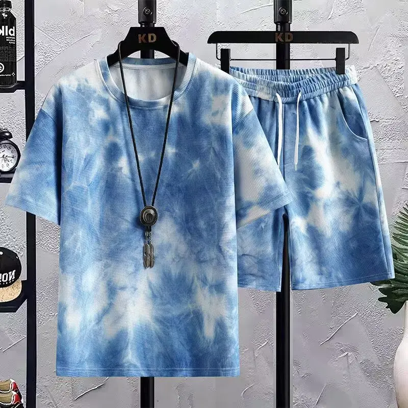 Trendy Short Sleeve Tie Dye Gradient Loose Casual Sportswear Set for Teens And Young Men Summer Polyester Fiber Five Shorts
Trendy Short Sleeve Tie Dye Gradient Loose Casual Sportswear Set for Teens And Young Men Summer Polyester Fiber Five Shorts