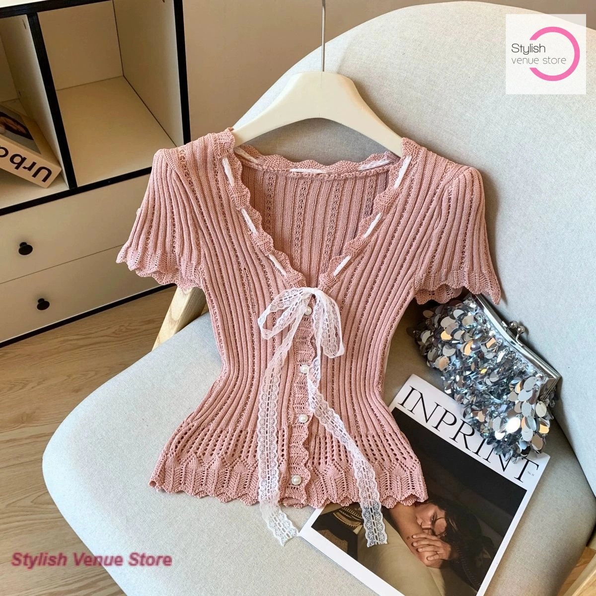 French pure wind collar lace lace short sleeve sweater women's summer new fashion sweet spice girl slim waist casual shirt
French pure wind collar lace lace short sleeve sweater women's summer new fashion sweet spice girl slim waist casual shirt