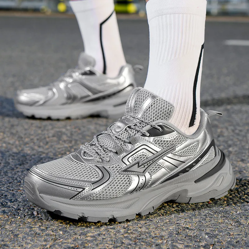 New retro sporty style platform high-heeled dad shoes with good breathability large size versatile and trendy casual shoes
New retro sporty style platform high-heeled dad shoes with good breathability large size versatile and trendy casual shoes
