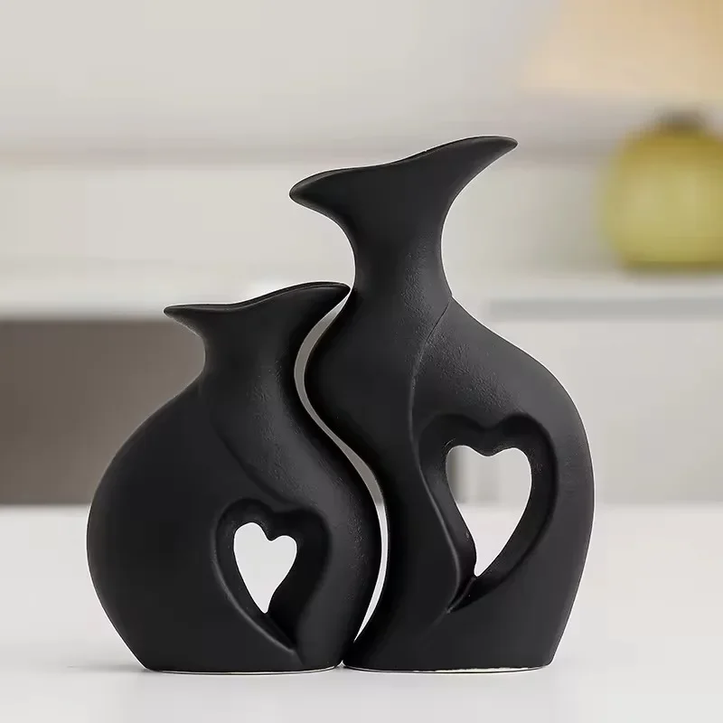 Minimalist Nordic Style Decorative Vase Modern Home Decor White Ceramic Flower Vases for Modern Home Decor
Minimalist Nordic Style Decorative Vase Modern Home Decor White Ceramic Flower Vases for Modern Home Decor