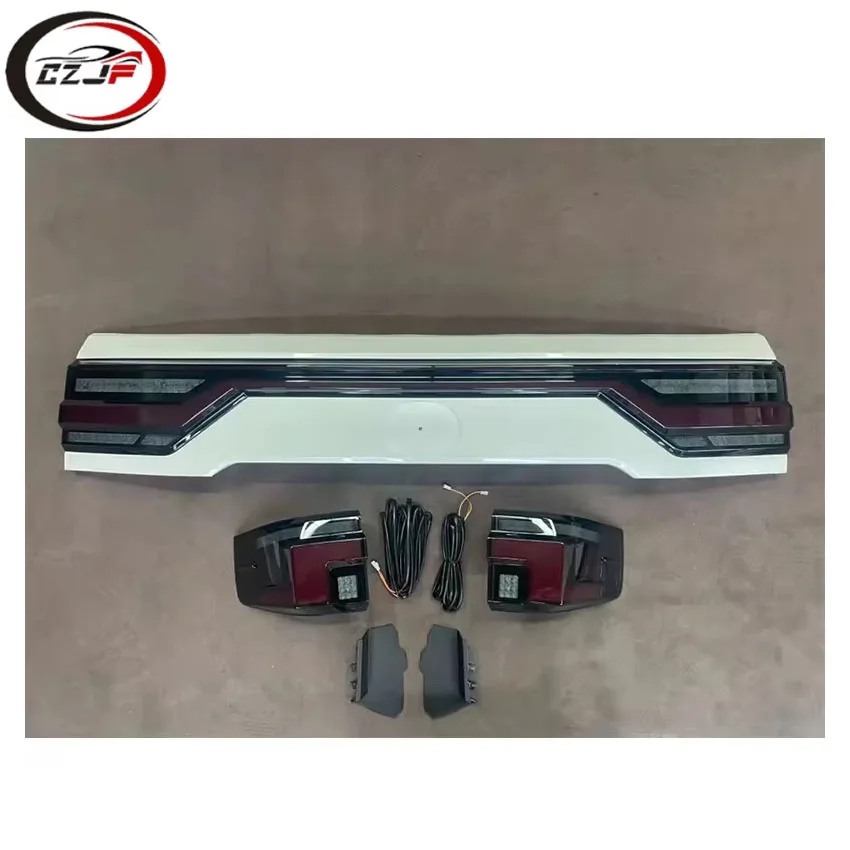 New refitted taillights for Toyota Land Cruiser LC300 2020 2021 2022 2024
New refitted taillights for Toyota Land Cruiser LC300 2020 2021 2022 2024