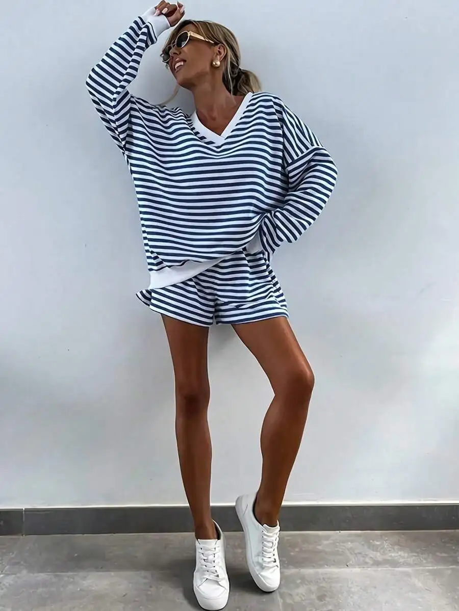 2 Pieces Set Spring Autumn Classic Stripes V-Neck Long Sleeve Loose Top And Shorts Casual Fashion Suit
2 Pieces Set Spring Autumn Classic Stripes V-Neck Long Sleeve Loose Top And Shorts Casual Fashion Suit