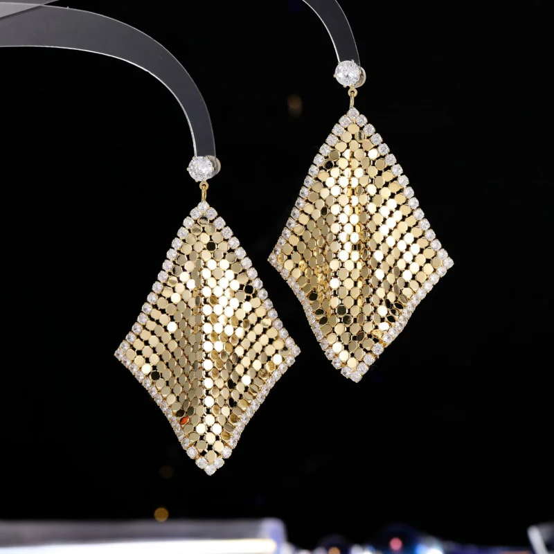 Geometric Rhombus Sequin S925 Silver Needle High-end Exaggerated Elegant Zirconia Inlaid Drop Earrings Jewelry
Geometric Rhombus Sequin S925 Silver Needle High-end Exaggerated Elegant Zirconia Inlaid Drop Earrings Jewelry