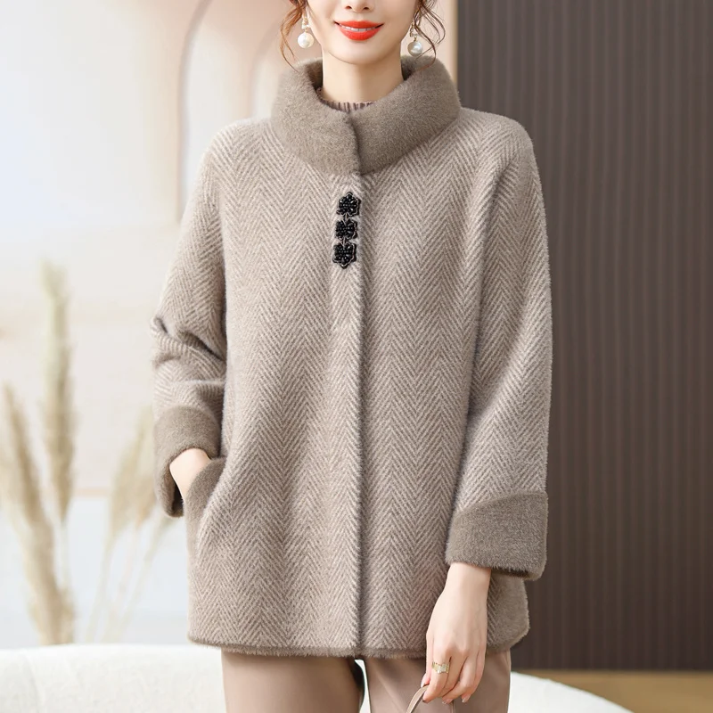 Mom Autumn Winter Wool Coat New Middle-Aged Elderly Women Fashion Thick Cardigan Top
Mom Autumn Winter Wool Coat New Middle-Aged Elderly Women Fashion Thick Cardigan Top