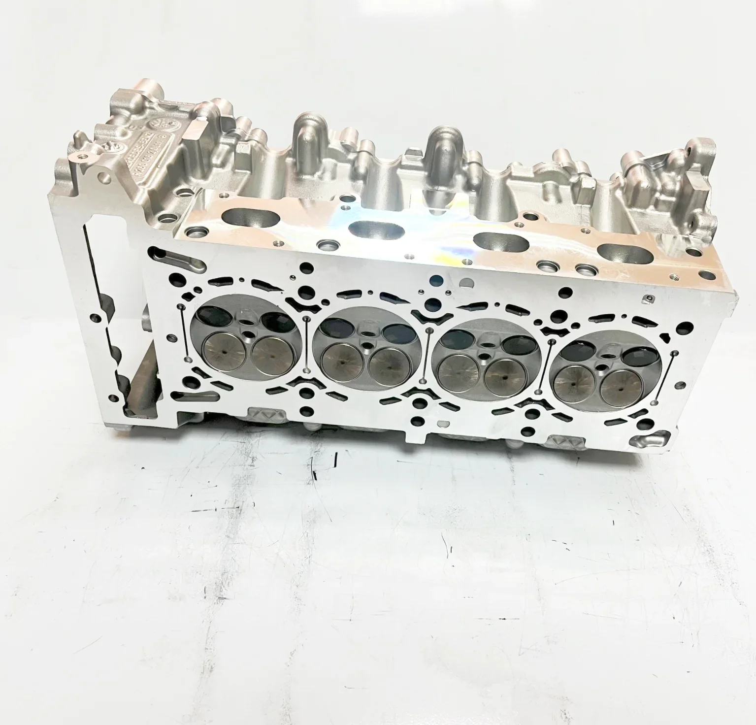 Original Quality Cylinder Head Assembly 260 920 A2600101301 Engine Cylinder Head Assembly for
Original Quality Cylinder Head Assembly 260 920 A2600101301 Engine Cylinder Head Assembly for