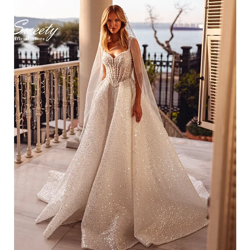 Fully Beaded Wedding Dress Embroidery Slit A Line Ball Gown Square Collar Sleeveless Bride Lace Up Customized Vestido De Novia
Fully Beaded Wedding Dress Embroidery Slit A Line Ball Gown Square Collar Sleeveless Bride Lace Up Customized Vestido De Novia