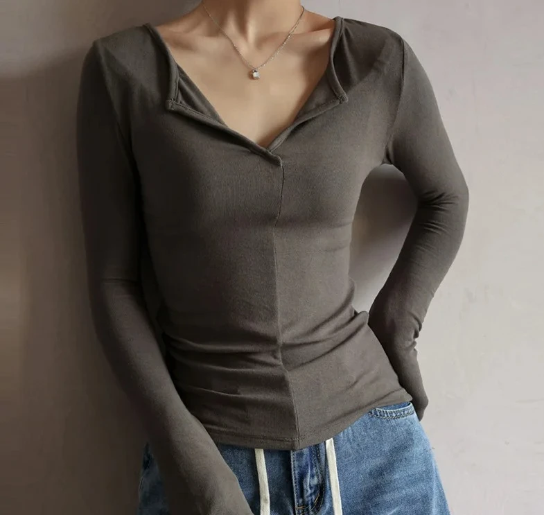 Women's Long Sleeve High Strecth Slim Fit Bottoming Shirts Casual V-neck Autumn Winter Warm Inner Top Knit Shirt
Women's Long Sleeve High Strecth Slim Fit Bottoming Shirts Casual V-neck Autumn Winter Warm Inner Top Knit Shirt