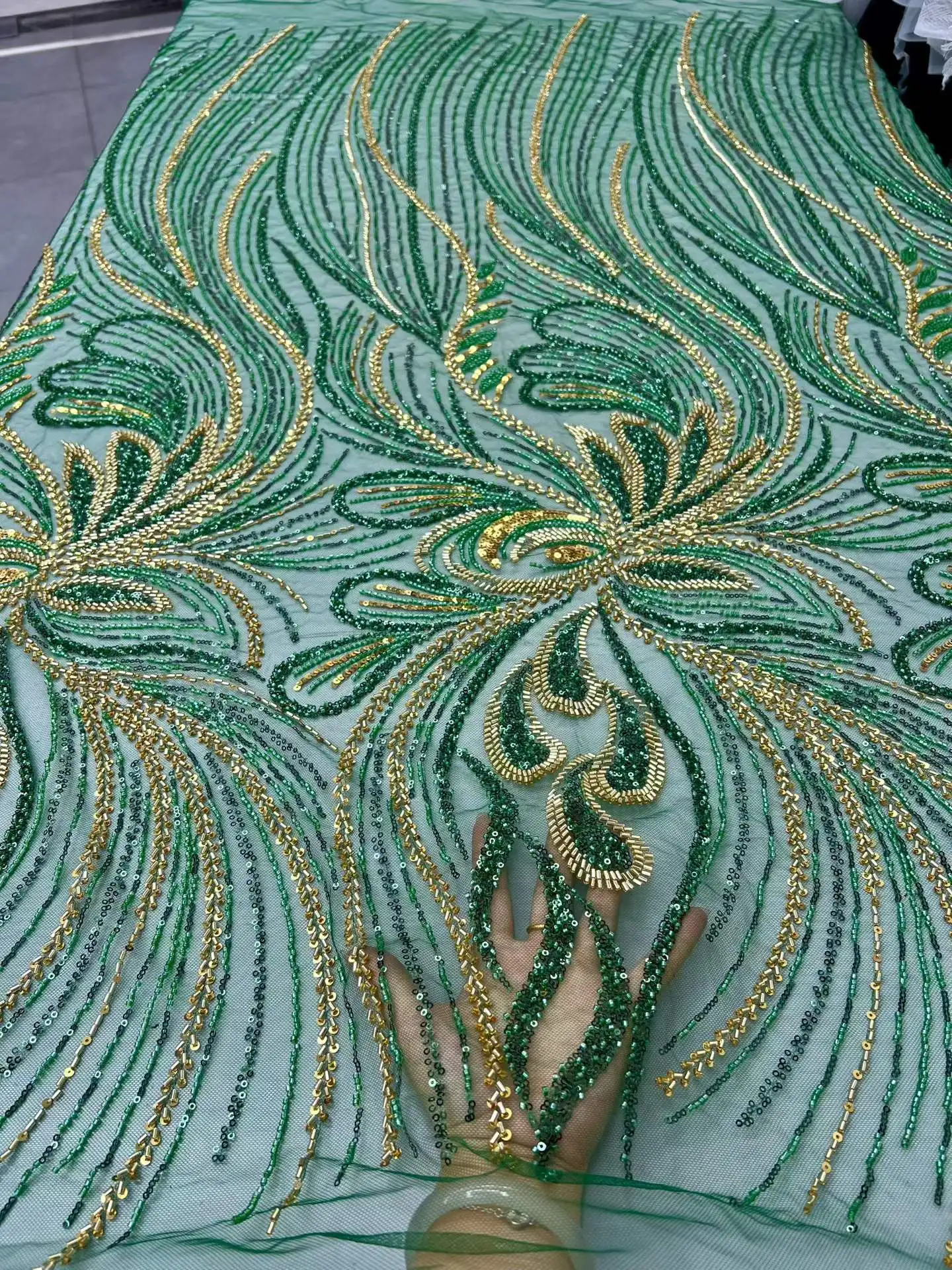 2026 Luxury French Mesh Embroidery Beaded Lace Fabric African Nigerian Sequins Lace Fabrics For Wedding Dress Sewing Material
2026 Luxury French Mesh Embroidery Beaded Lace Fabric African Nigerian Sequins Lace Fabrics For Wedding Dress Sewing Material