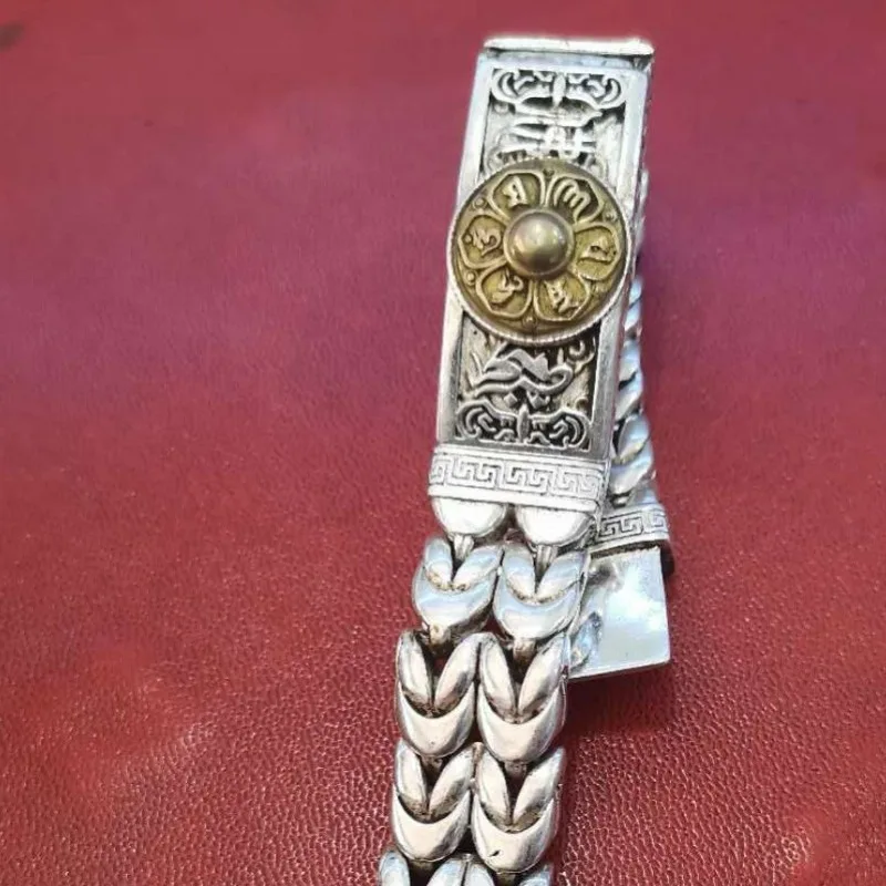 Bold Versatile Bracelet for Men and Women, Trendy Daily Wrist Jewelry
Bold Versatile Bracelet for Men and Women, Trendy Daily Wrist Jewelry
