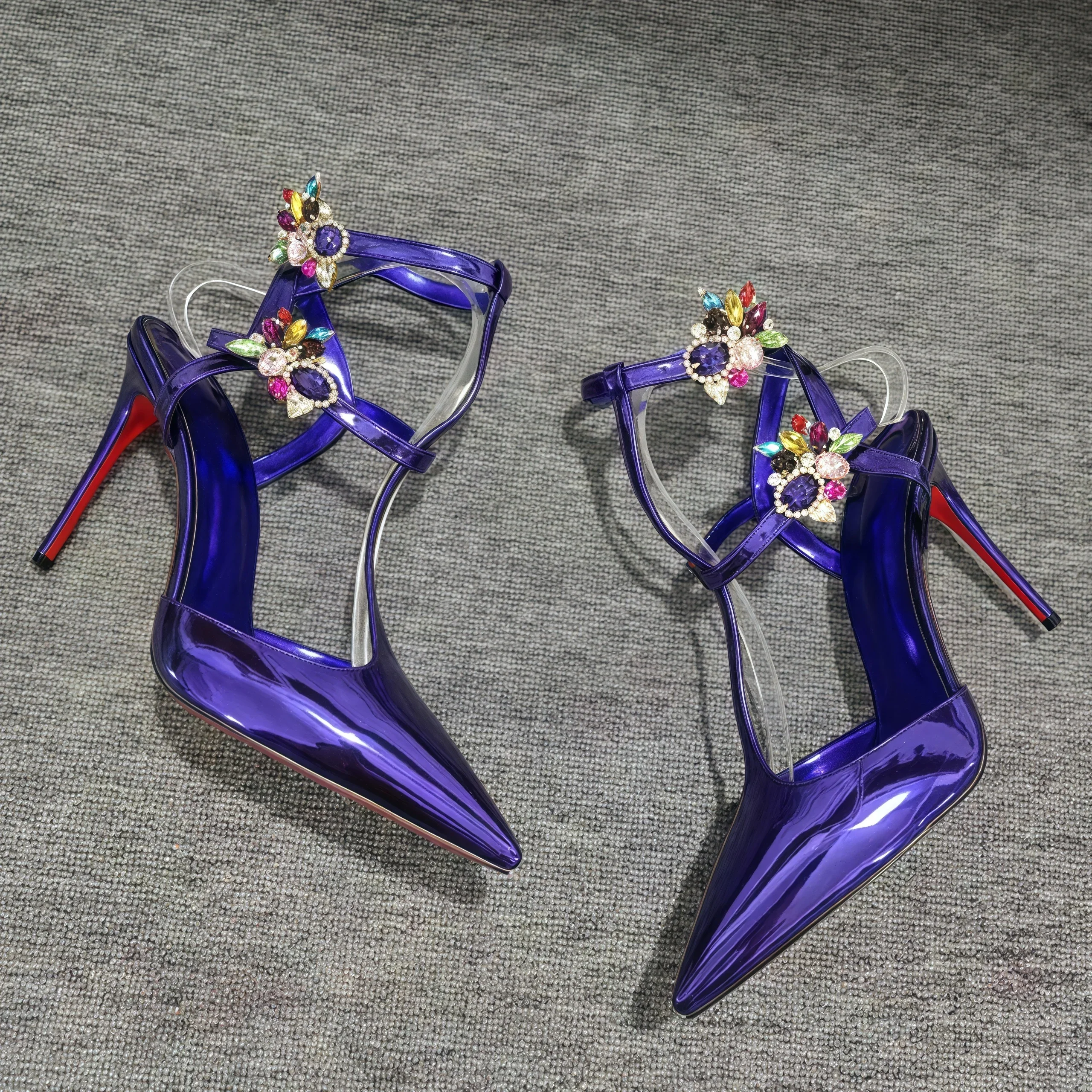 Dark Purple Patent Leather Sandals Women Colorful Large Rhinestones Decorated On Buckle T-Strap Womans Pumps Pointed Toe Shoes
Dark Purple Patent Leather Sandals Women Colorful Large Rhinestones Decorated On Buckle T-Strap Womans Pumps Pointed Toe Shoes