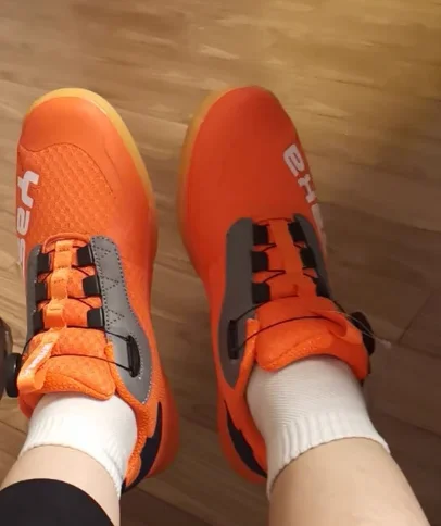 2025 хит продаж, профессиональная тренировочная обувь для настольного тенниса, унисекс, противоскользящая и износостойкая обувь для настольного тенниса, теннисная обувь
2025 хит продаж, профессиональная тренировочная обувь для настольного тенниса, унисекс, противоскользящая и износостойкая обувь для настольного тенниса, теннисная обувь