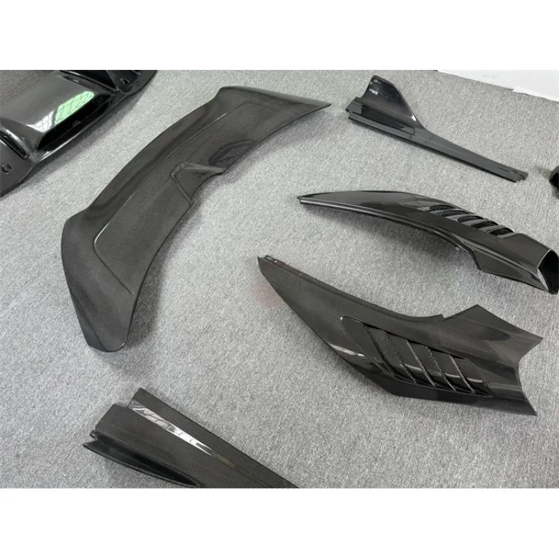 V Style Carbon Fibre Body Kit for 720S (Front Bumper Lip, Rear Diffuser, Side Skirt, Fender, Rear Spoiler)
V Style Carbon Fibre Body Kit for 720S (Front Bumper Lip, Rear Diffuser, Side Skirt, Fender, Rear Spoiler)