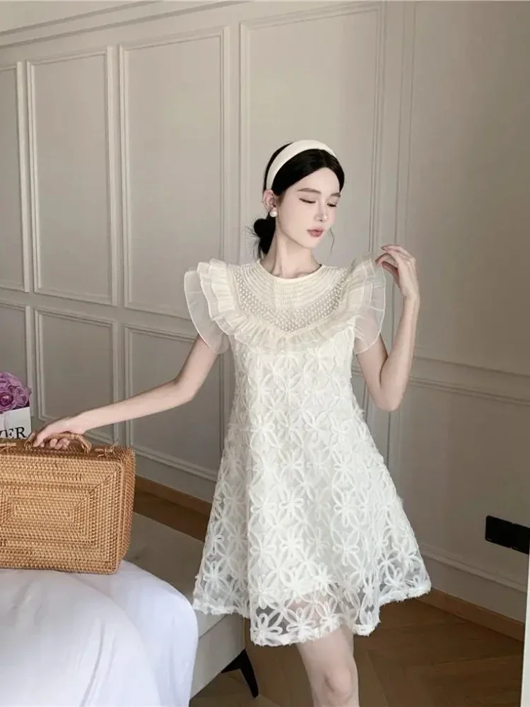 Luxury Beading Lace Party Dress Women French Sweet Hollow Out Ruffled Flying Sleeve Short Dresses Fashion Chic Vestidos
Luxury Beading Lace Party Dress Women French Sweet Hollow Out Ruffled Flying Sleeve Short Dresses Fashion Chic Vestidos
