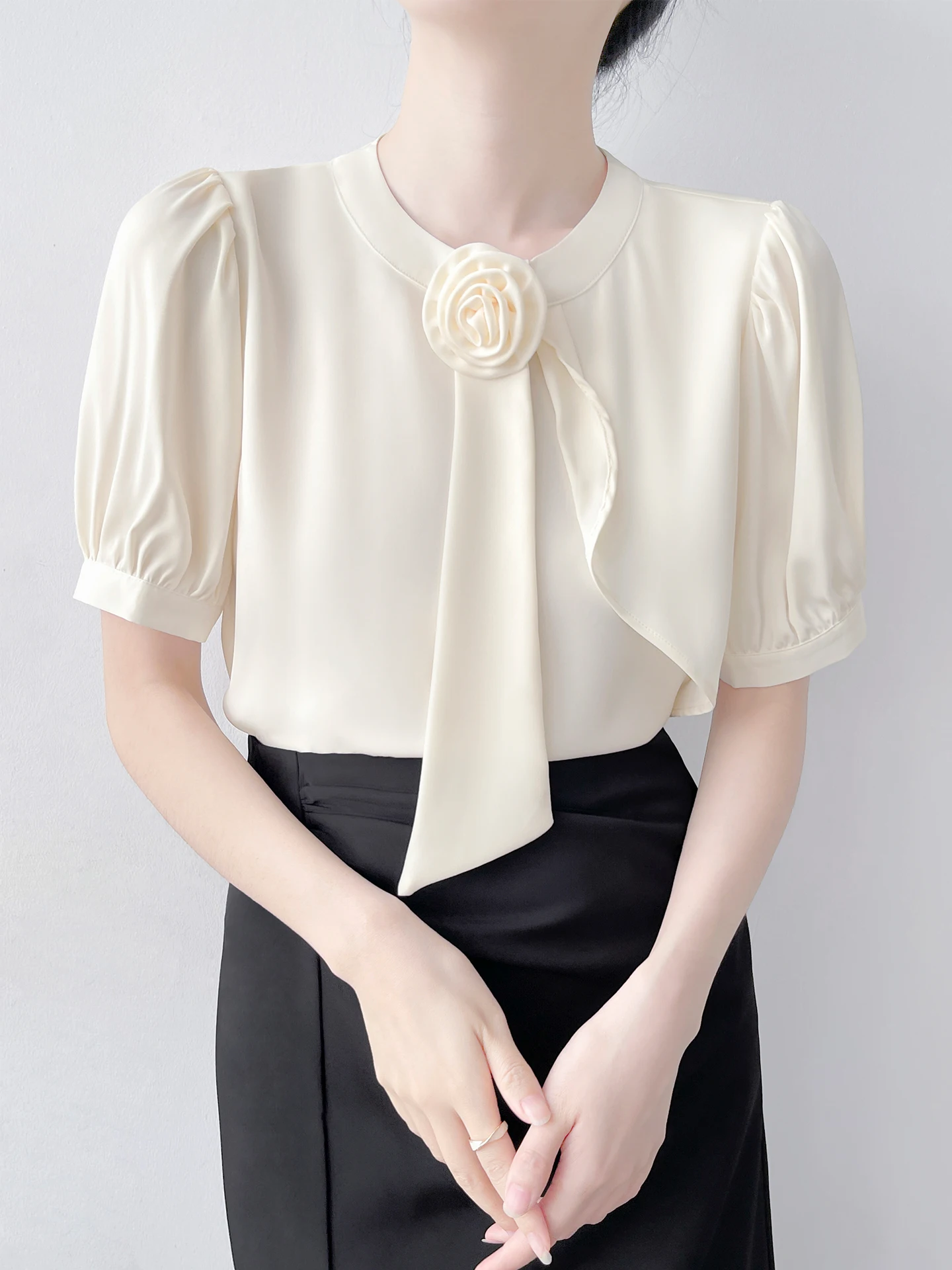 Chic ort Sve Peach Color Silk irt Women's Summer New Hanging Wrinkle Resistant Commute Top Korean Sle Loose Fit
Chic ort Sve Peach Color Silk irt Women's Summer New Hanging Wrinkle Resistant Commute Top Korean Sle Loose Fit