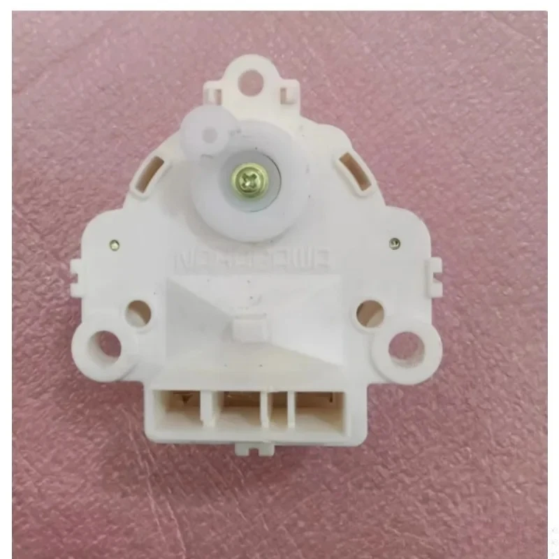 suitable for Daewoo wall-mounted washing machine BV-DW23 AC220-240V drain pump motor Parts
suitable for Daewoo wall-mounted washing machine BV-DW23 AC220-240V drain pump motor Parts