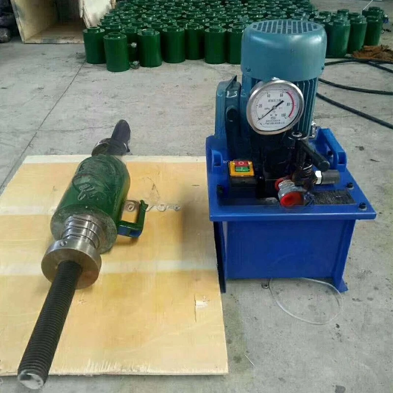 Construction machinery shaft sleeve press machine 70T flashlight integrated press sleeve machine, excavator maintenance tool
Construction machinery shaft sleeve press machine 70T flashlight integrated press sleeve machine, excavator maintenance tool