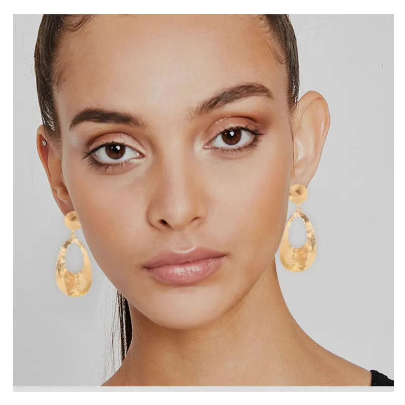 Ele Geometric Metal Plated Earrings Faionable Vintage Women's Jewelry Simple Sli Cross-Border Accory
Ele Geometric Metal Plated Earrings Faionable Vintage Women's Jewelry Simple Sli Cross-Border Accory