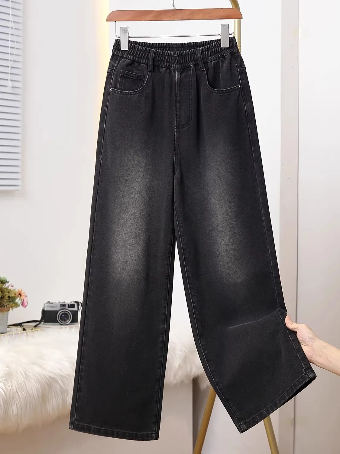 High Waist Wide Leg Jeans Women's plus Size Elastic Waist Slimming Trendy Black Grey Denim Pants Straight Cut Commute Style
High Waist Wide Leg Jeans Women's plus Size Elastic Waist Slimming Trendy Black Grey Denim Pants Straight Cut Commute Style