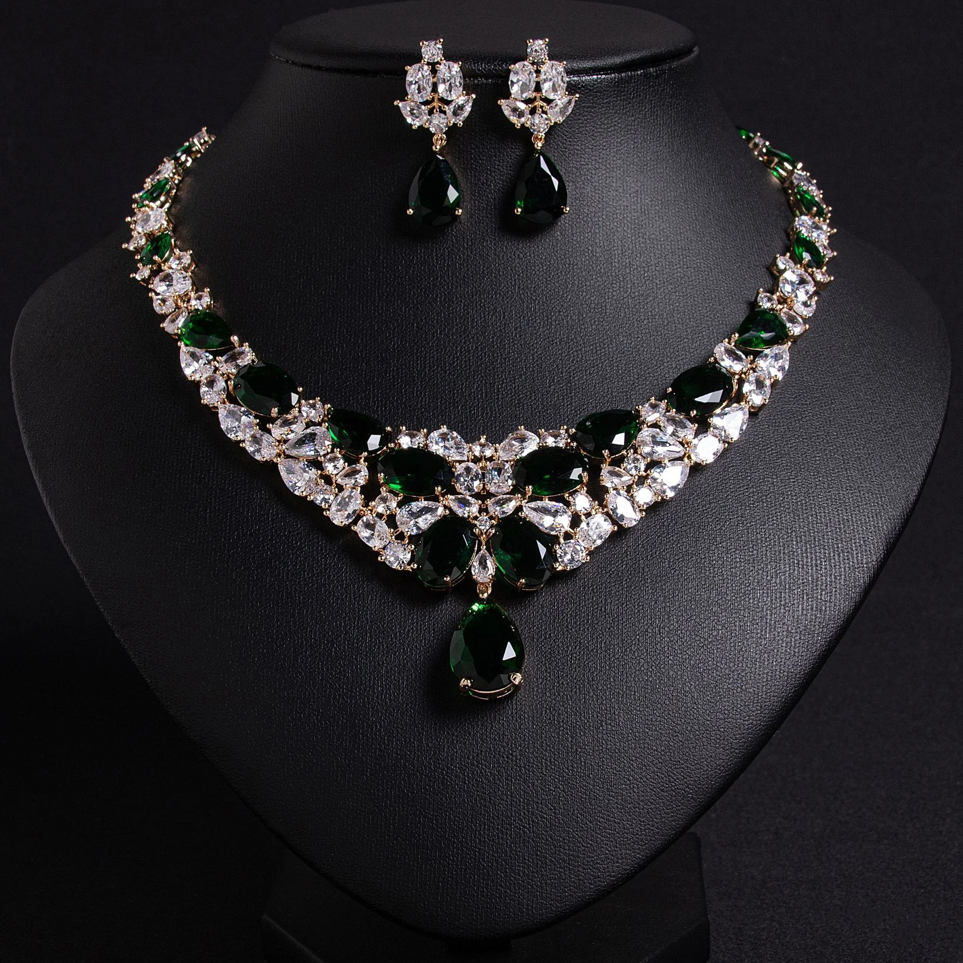 Grand Bridal Zircon Jewelry Set, Elegant Necklace Earrings Matching Ornaments For Wedding Gown Evening Party
Grand Bridal Zircon Jewelry Set, Elegant Necklace Earrings Matching Ornaments For Wedding Gown Evening Party