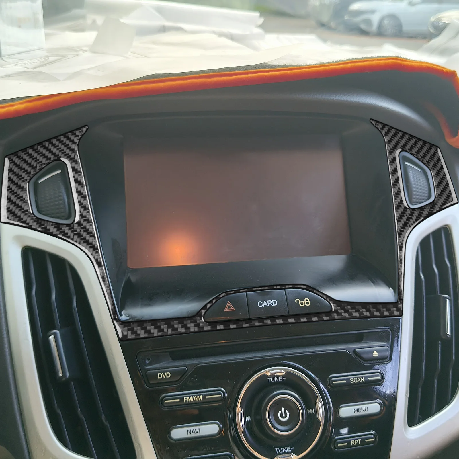 For Ford Focus MK3 2012-2014 Carbon Fiber Center Air Vent Adjustment Navigation Frame Panel Trim Cover Car Accessories Sticker 
For Ford Focus MK3 2012-2014 Carbon Fiber Center Air Vent Adjustment Navigation Frame Panel Trim Cover Car Accessories Sticker