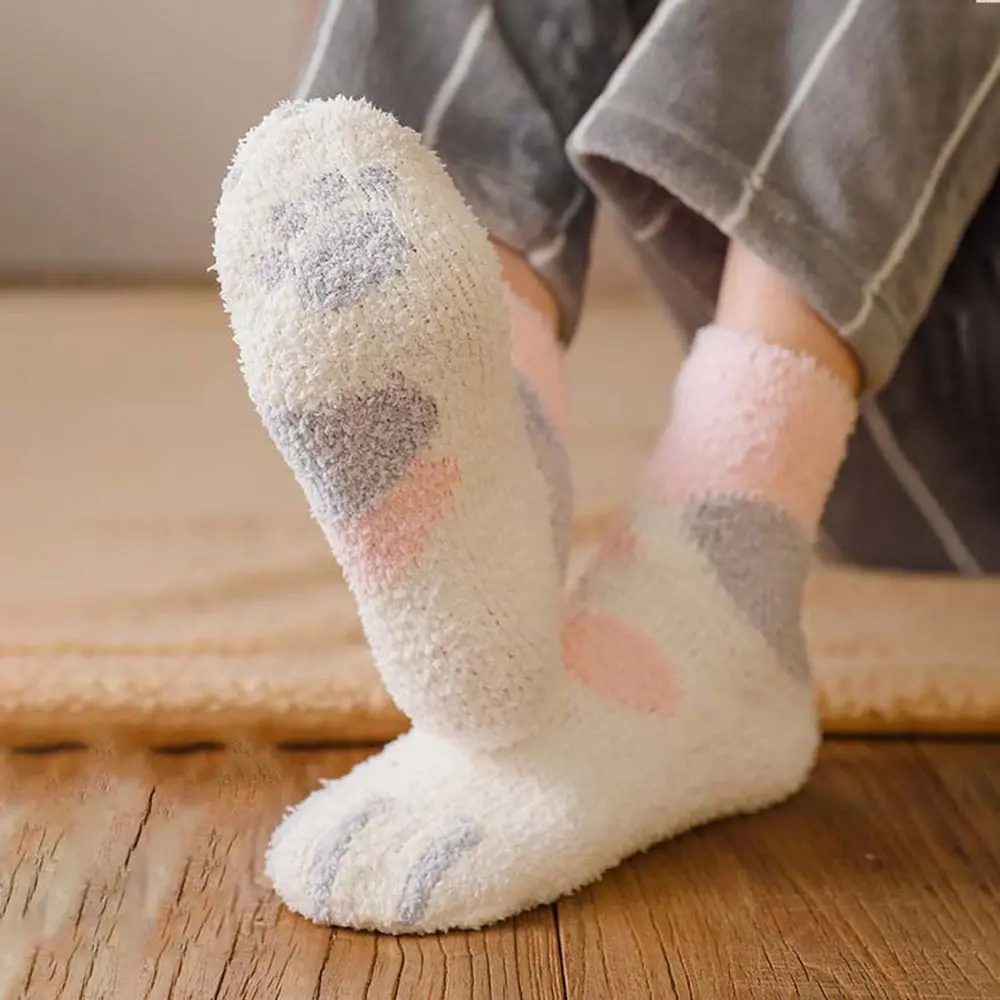 Breathable Warm Sweet Stripe Girls Cat Claw Cute Floor Socks Mid-tube Socks Coral Fleece Socks Female Hosiery
Breathable Warm Sweet Stripe Girls Cat Claw Cute Floor Socks Mid-tube Socks Coral Fleece Socks Female Hosiery
