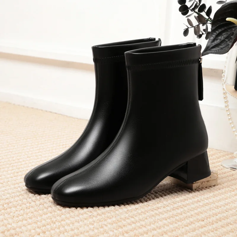 5cm All Match Fashion Comfortable Soft Leather Shoes Women Boots Fall Winter 2025 Med Block Heels Short Ankle Boots for Office
5cm All Match Fashion Comfortable Soft Leather Shoes Women Boots Fall Winter 2025 Med Block Heels Short Ankle Boots for Office