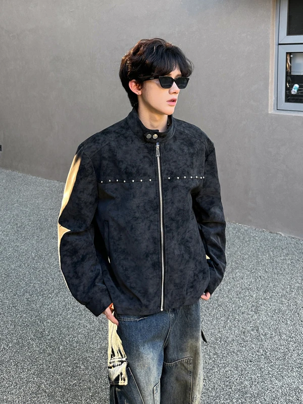 Мужская винтажная куртка-бомбер из искусственной кожи в американском стиле, с воротником-стойкой, заклепками и ветрозащитой, для осени
Мужская винтажная куртка-бомбер из искусственной кожи в американском стиле, с воротником-стойкой, заклепками и ветрозащитой, для осени