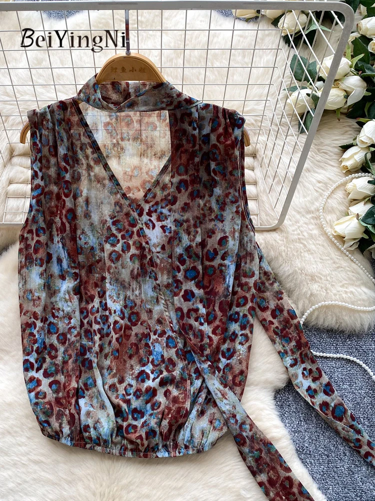 Beiyingni Commute Vintage Loose Tank Tops Female Print Streetwear Casual V-neck Vest for Women Summer Elegant Sleeveless Blouses
Beiyingni Commute Vintage Loose Tank Tops Female Print Streetwear Casual V-neck Vest for Women Summer Elegant Sleeveless Blouses