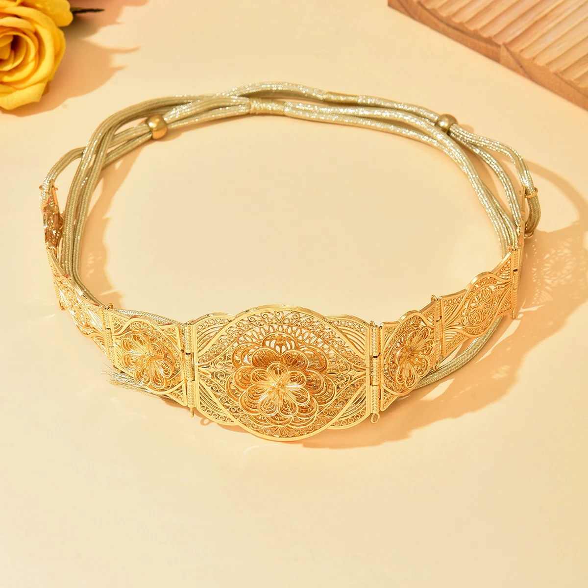 Moroccan Bridal Gold-Plated Waist Belt, Vintage Ethnic Heavy Craft Hollow Carved Flower Ramadan Holiday Gift
Moroccan Bridal Gold-Plated Waist Belt, Vintage Ethnic Heavy Craft Hollow Carved Flower Ramadan Holiday Gift