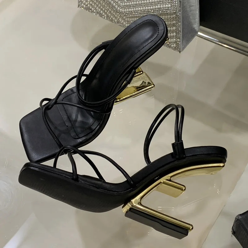 Aneikeh Summer Fashion Sexy Thin Band High Heels Fretwork Heels Sandals Women Slippers Exposed Toes Party Shoes
Aneikeh Summer Fashion Sexy Thin Band High Heels Fretwork Heels Sandals Women Slippers Exposed Toes Party Shoes
