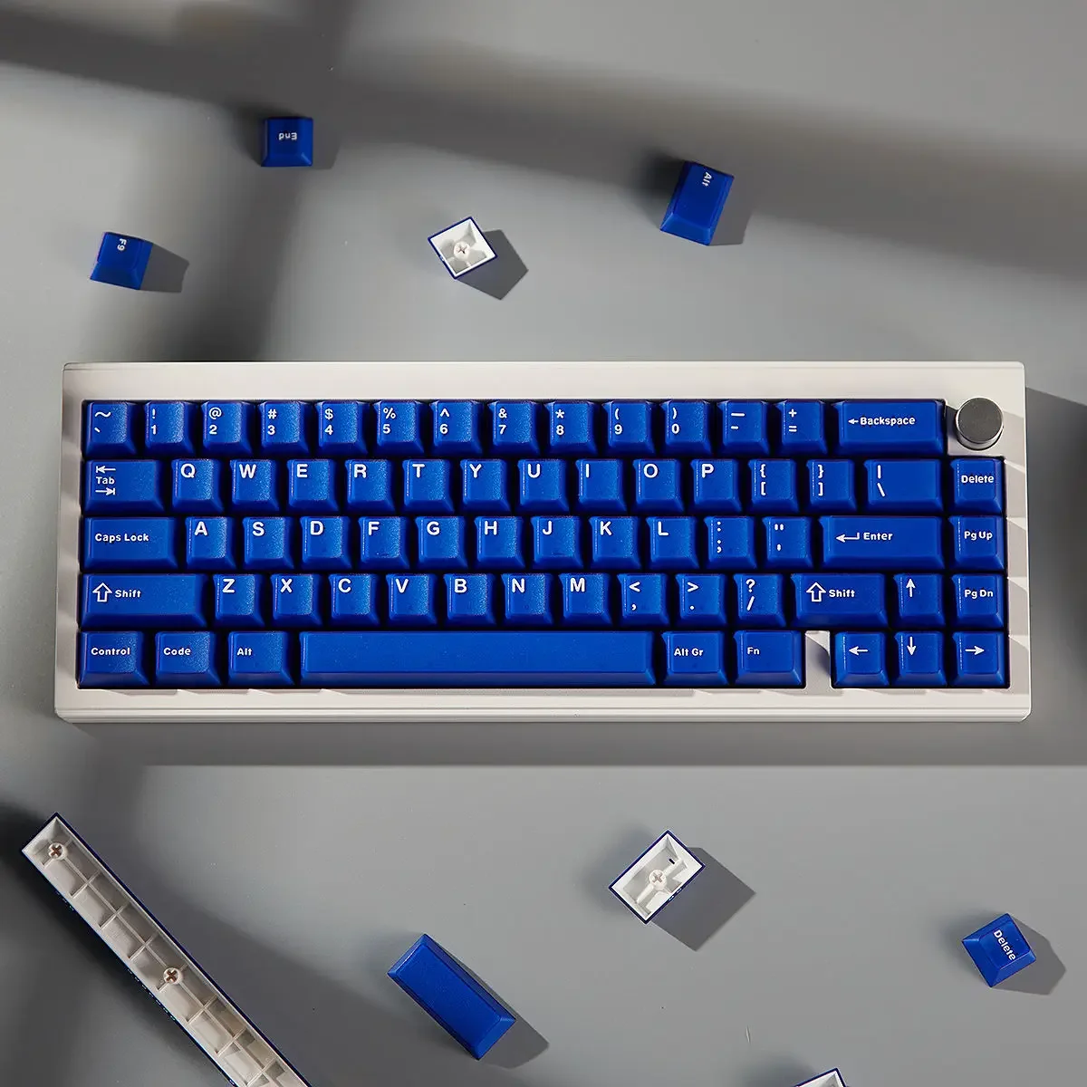 Semi-transparent black gold/blue/black/cyan/purple transparent 120-key mechanical keyboard keycap ABS two-color molding original
Semi-transparent black gold/blue/black/cyan/purple transparent 120-key mechanical keyboard keycap ABS two-color molding original