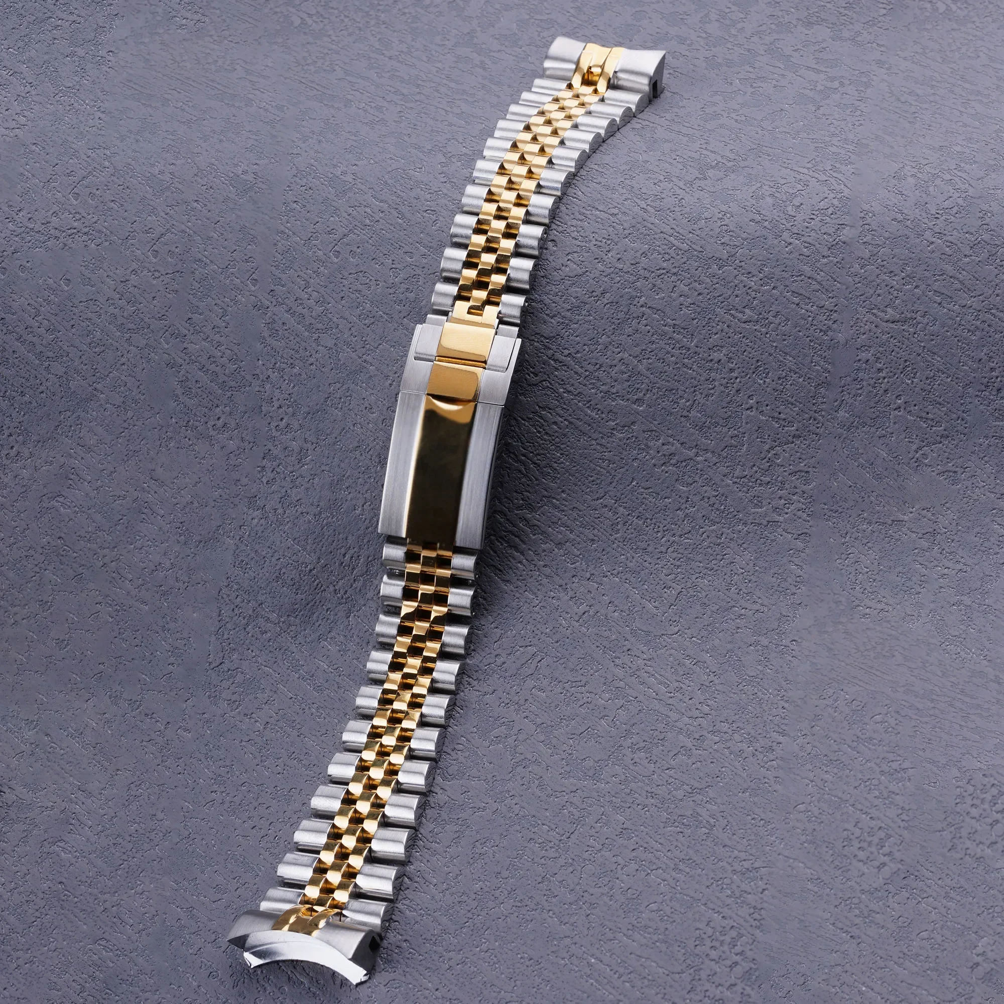 Rolamy 22mm 316L Steel Solid Curved End Screw Links With Oyster Clasp Jubilee Bracelet Strap For Casio MDV-106 MDV-106B Watch
Rolamy 22mm 316L Steel Solid Curved End Screw Links With Oyster Clasp Jubilee Bracelet Strap For Casio MDV-106 MDV-106B Watch