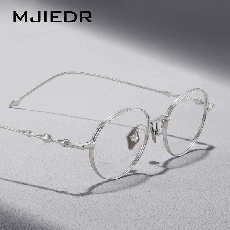 MJIEDR Titanium Glasses for Women Men Fashion Round Frame Glasses Blue Light Blocking Anti-Reflective Optical Glasses
MJIEDR Titanium Glasses for Women Men Fashion Round Frame Glasses Blue Light Blocking Anti-Reflective Optical Glasses