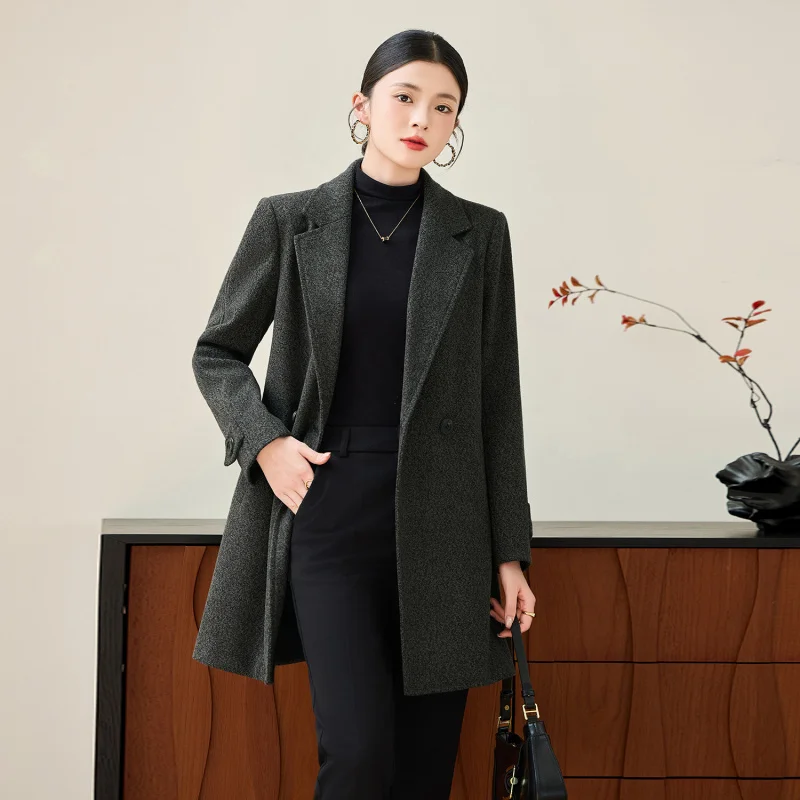 Gray Casual Woolen Coat for Women2025New Autumn and Winter High-End Elegant Commuter Mid-Length Wool Coat
Gray Casual Woolen Coat for Women2025New Autumn and Winter High-End Elegant Commuter Mid-Length Wool Coat