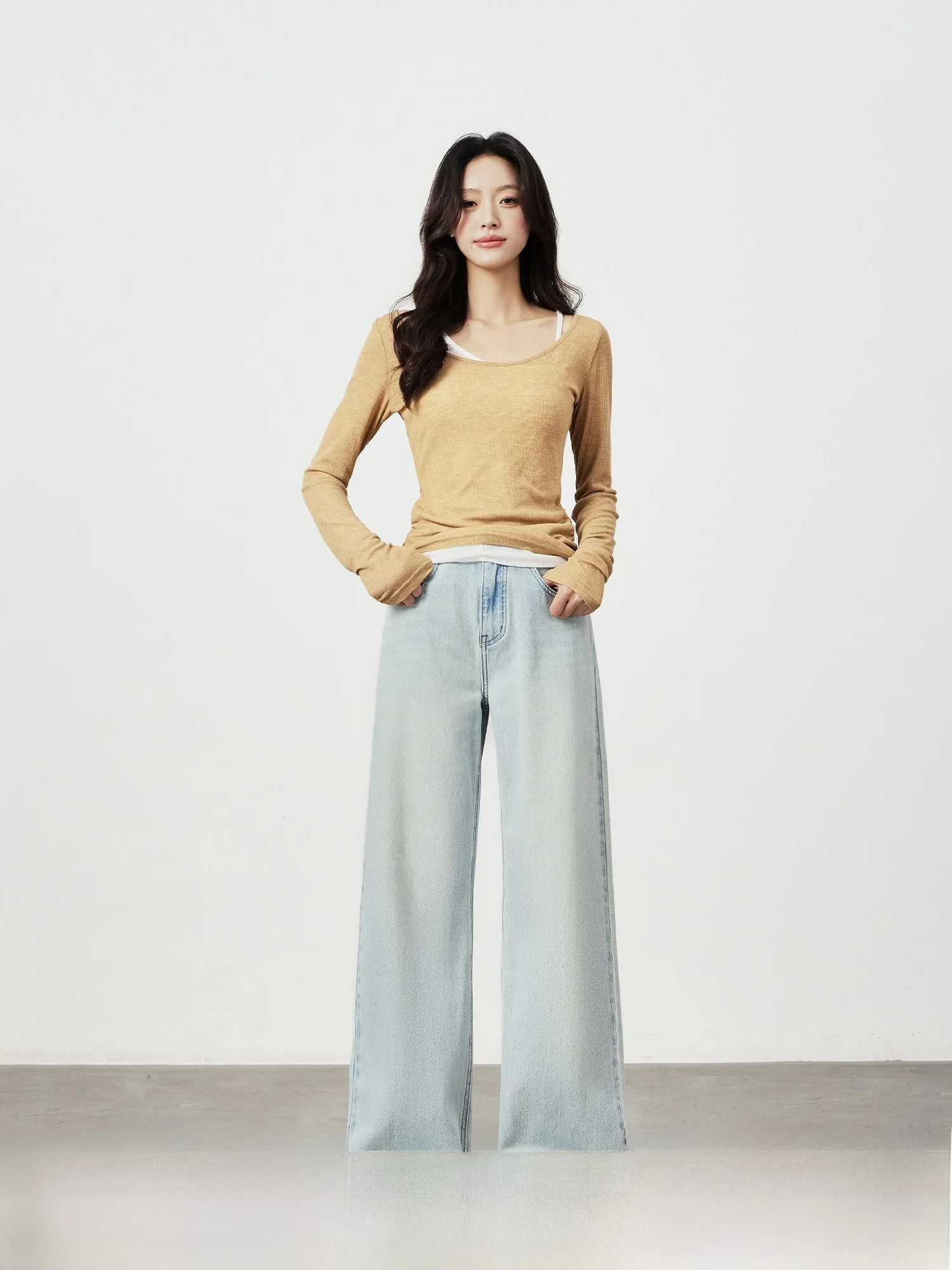 Джинсовые брюки с завышенной талией и драпировкой длиной до пола, женские весенне-осенние свободные широкие брюки, повседневные удобные джинсы
Джинсовые брюки с завышенной талией и драпировкой длиной до пола, женские весенне-осенние свободные широкие брюки, повседневные удобные джинсы