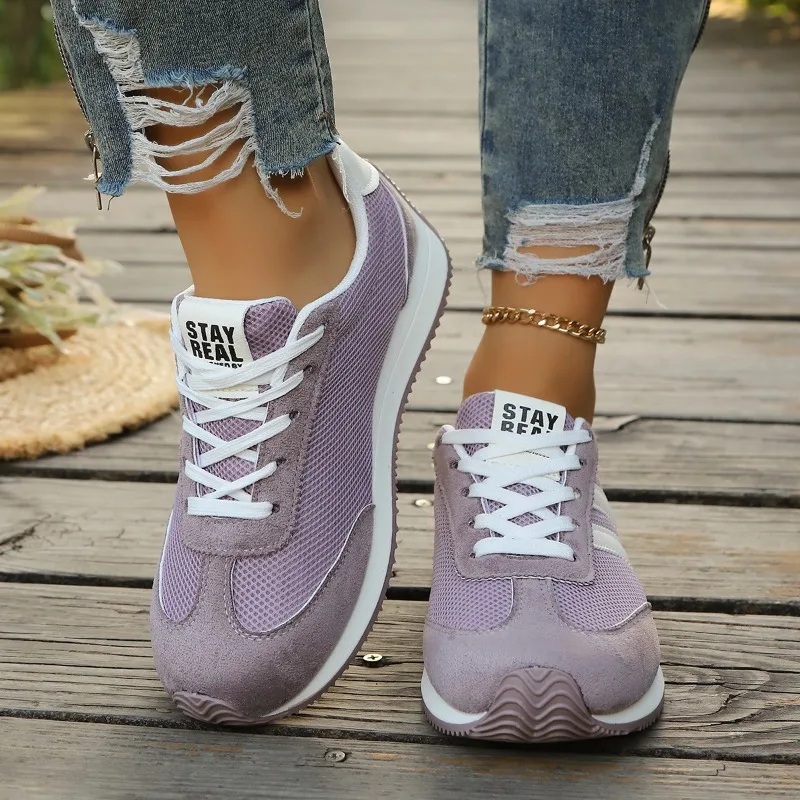 Women Sneakers Spring Autumn New Luxury Loafers Fashion Striped Soft Soled Designer Shoes Comfort Breathable Female Sports Shoes
Women Sneakers Spring Autumn New Luxury Loafers Fashion Striped Soft Soled Designer Shoes Comfort Breathable Female Sports Shoes