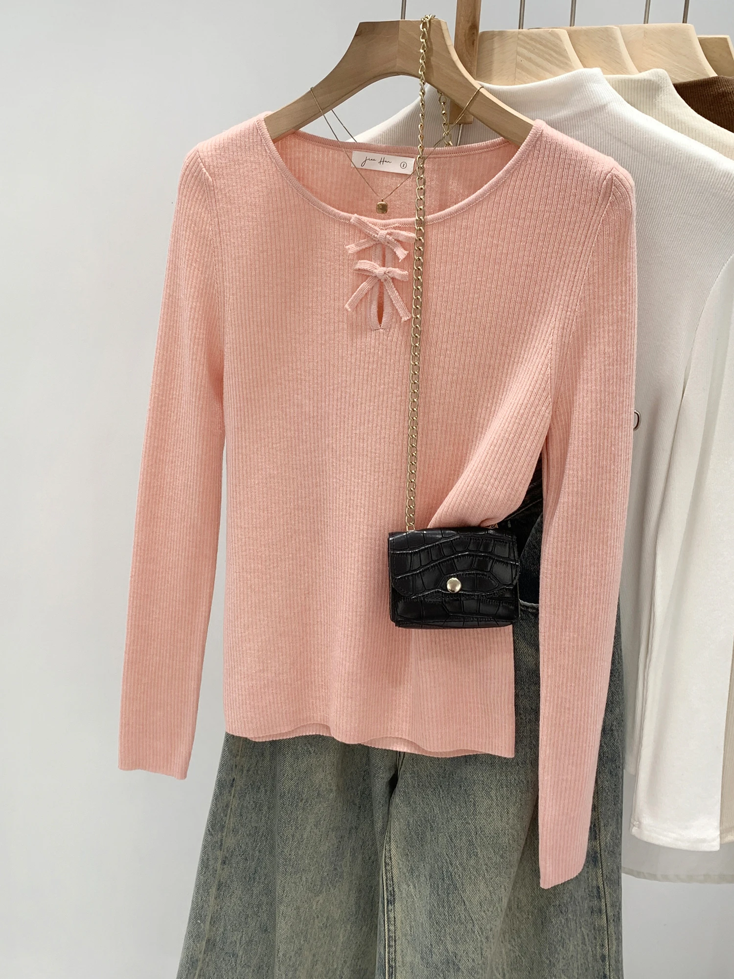 Elegant Knitted Knot Hollow out Base Shirt Women's Autumn Winter Fashion Inner Wear Top Comfortable Breathable Poly...
Elegant Knitted Knot Hollow out Base Shirt Women's Autumn Winter Fashion Inner Wear Top Comfortable Breathable Poly...