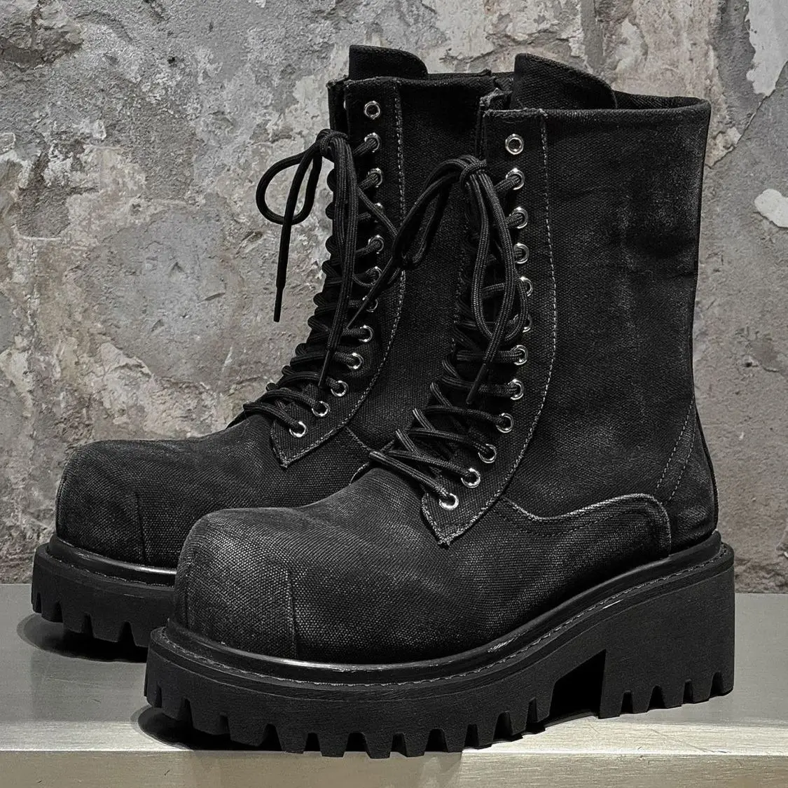 Casual Chelsea Long Tube Boots High Help Thick Bottom Leisure Fashion British Style round Head Increased Height Boots
Casual Chelsea Long Tube Boots High Help Thick Bottom Leisure Fashion British Style round Head Increased Height Boots