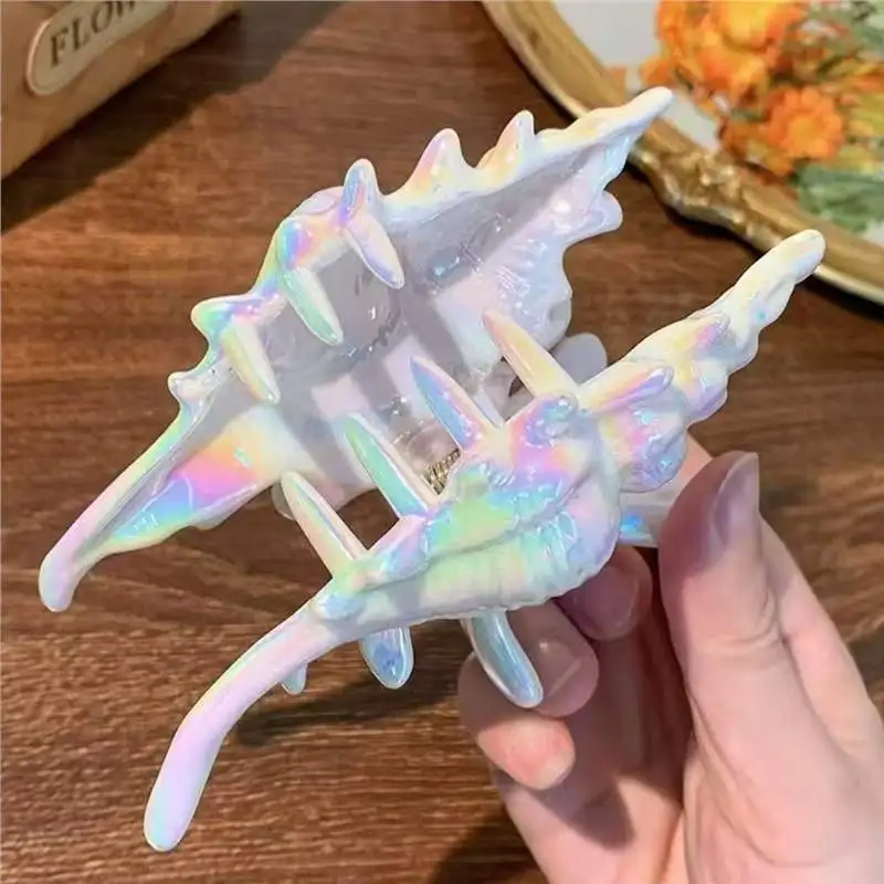 Creative and Stylish Conch-Shaped Hair Clip: Summer Beach-Inspired Shark Clip and Ocean-Themed Hair Accessory
Creative and Stylish Conch-Shaped Hair Clip: Summer Beach-Inspired Shark Clip and Ocean-Themed Hair Accessory