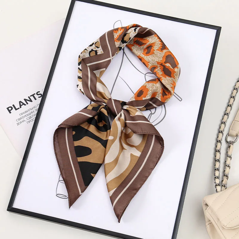 Luxury Ladies Leopard Square Scarf For Women Soft Satin Silk Scarves Bandanas Fashion Hijab Neckerchief Elegant Shawl Wraps
Luxury Ladies Leopard Square Scarf For Women Soft Satin Silk Scarves Bandanas Fashion Hijab Neckerchief Elegant Shawl Wraps