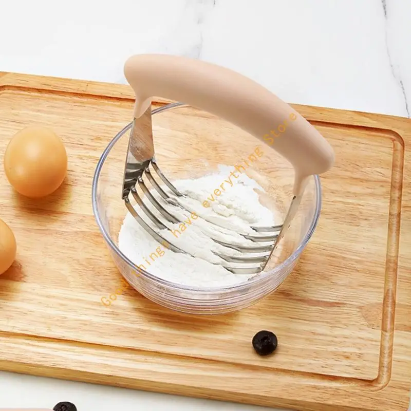 Premium Steel Cutter For Baking And Dough Preparation With Ergonomic Handle 55KF 
Premium Steel Cutter For Baking And Dough Preparation With Ergonomic Handle 55KF