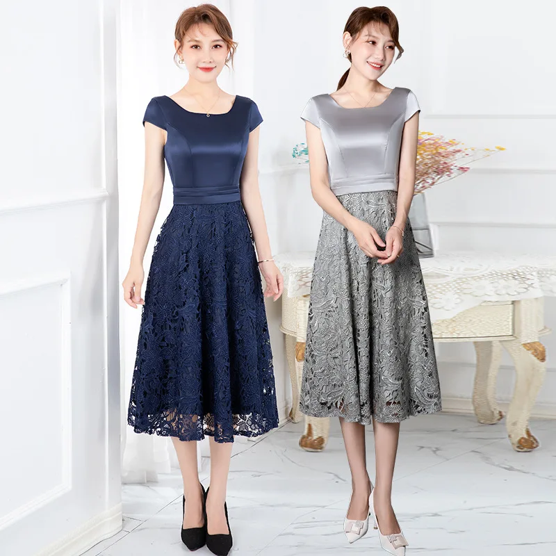 Gray Color Mother Of The Bride Gown With Short Sleeves Tea Length Plus Size Mother Of The Bride Dresses
Gray Color Mother Of The Bride Gown With Short Sleeves Tea Length Plus Size Mother Of The Bride Dresses